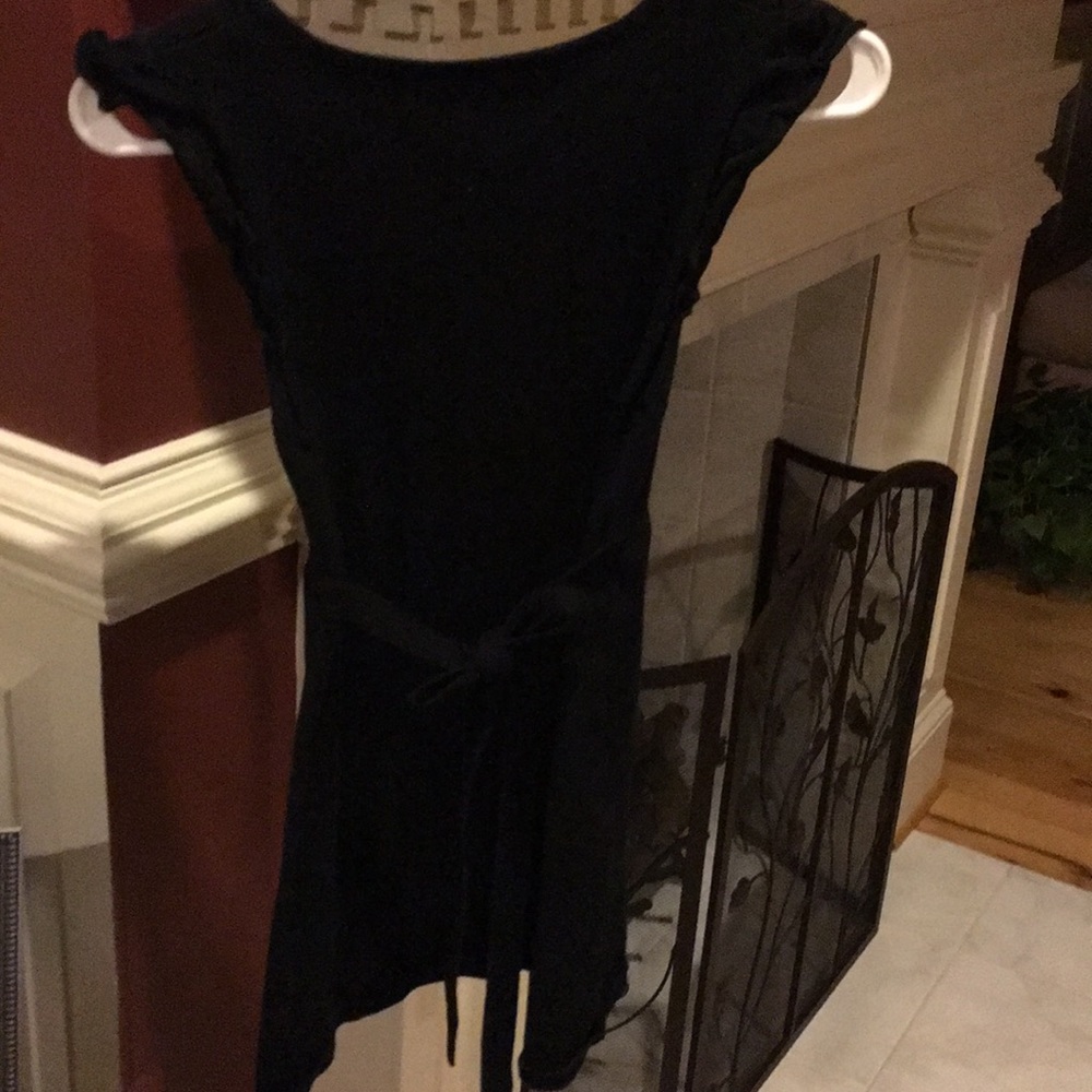 Top - Picture 2 of 3